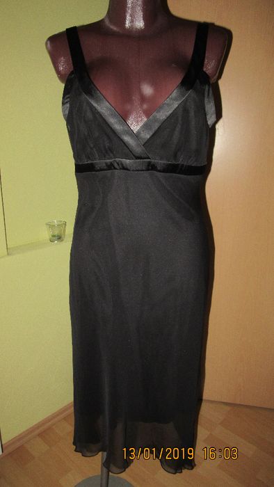 Czarna sukienka r. 14 New look