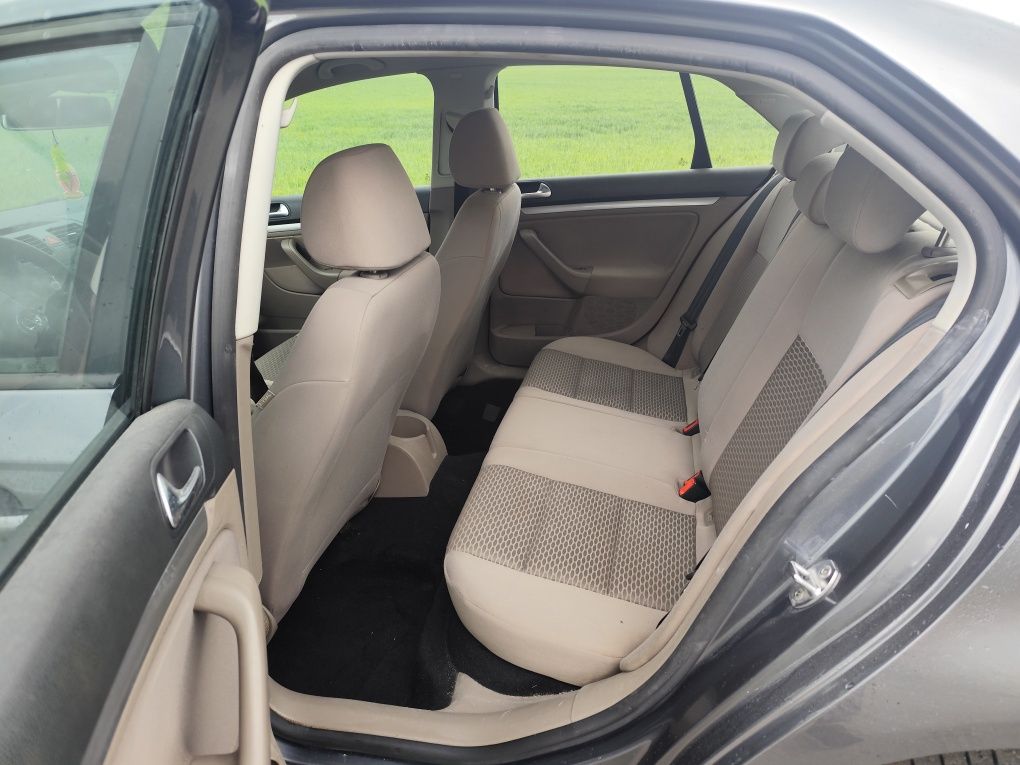 Vw Jetta 09 r 1.6 MPI bardzo ładna