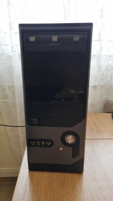 KOMPUTER MAG-3770 - 8 SZTUK (brak dysków)