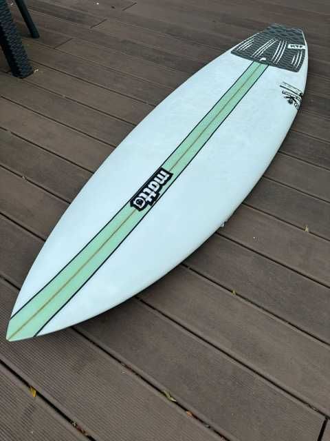 Prancha Surf c/deck | Nova (utilizada 4x) | 5'9 28L | Matta TheDriver2