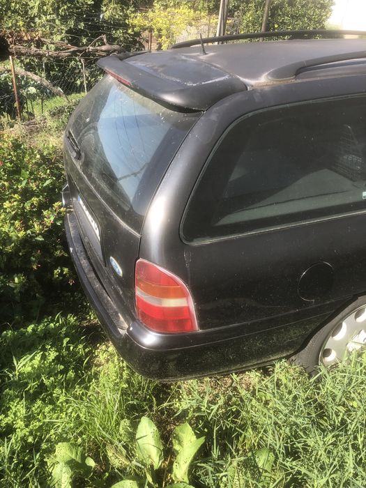 Ford mondeo 1.8 td cinco lugares