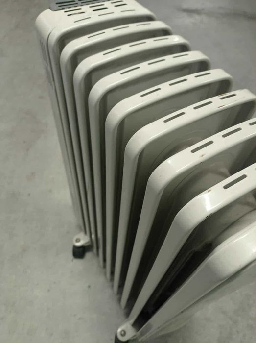 Aquecedor/Radiador a óleo 2000 W DeLonghi