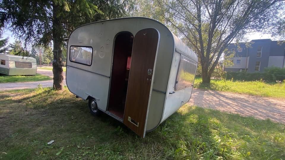 Przyczepa Kempingowa Knaus Stacjonarna na działke budowe