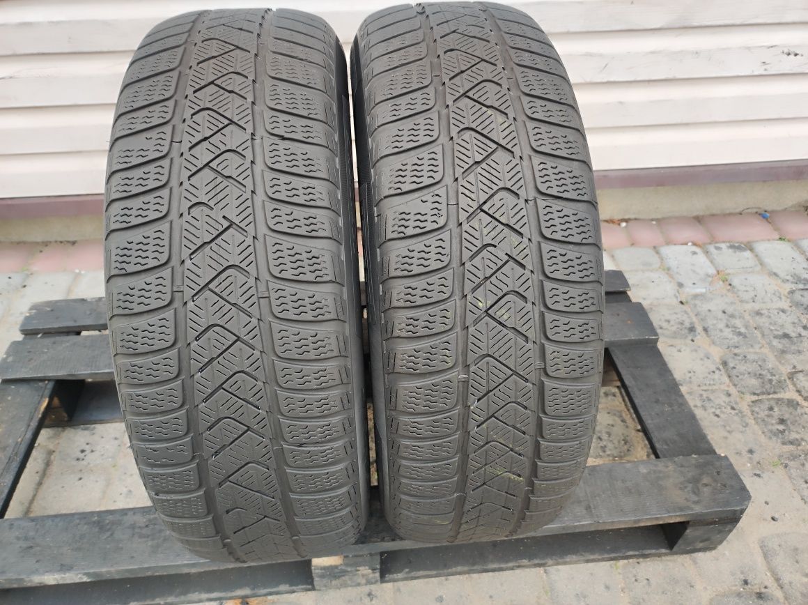 205.60.16 Dwie opony Pirelli Sottozero 3 Run Flat BMW