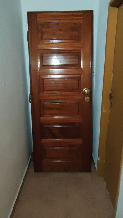 Porta Patim esquerda