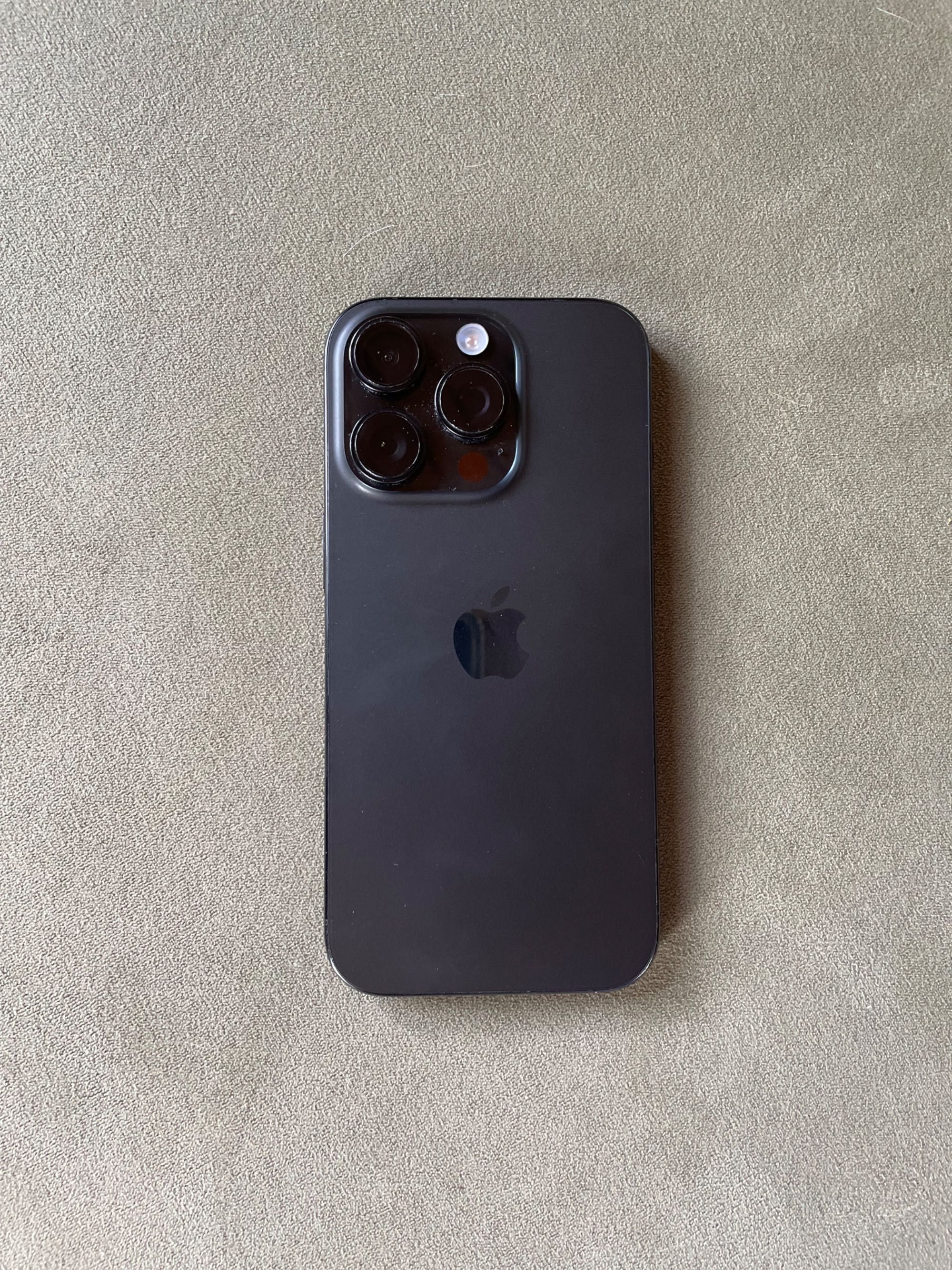 iPhone 16PRO Stłuczony Ekran