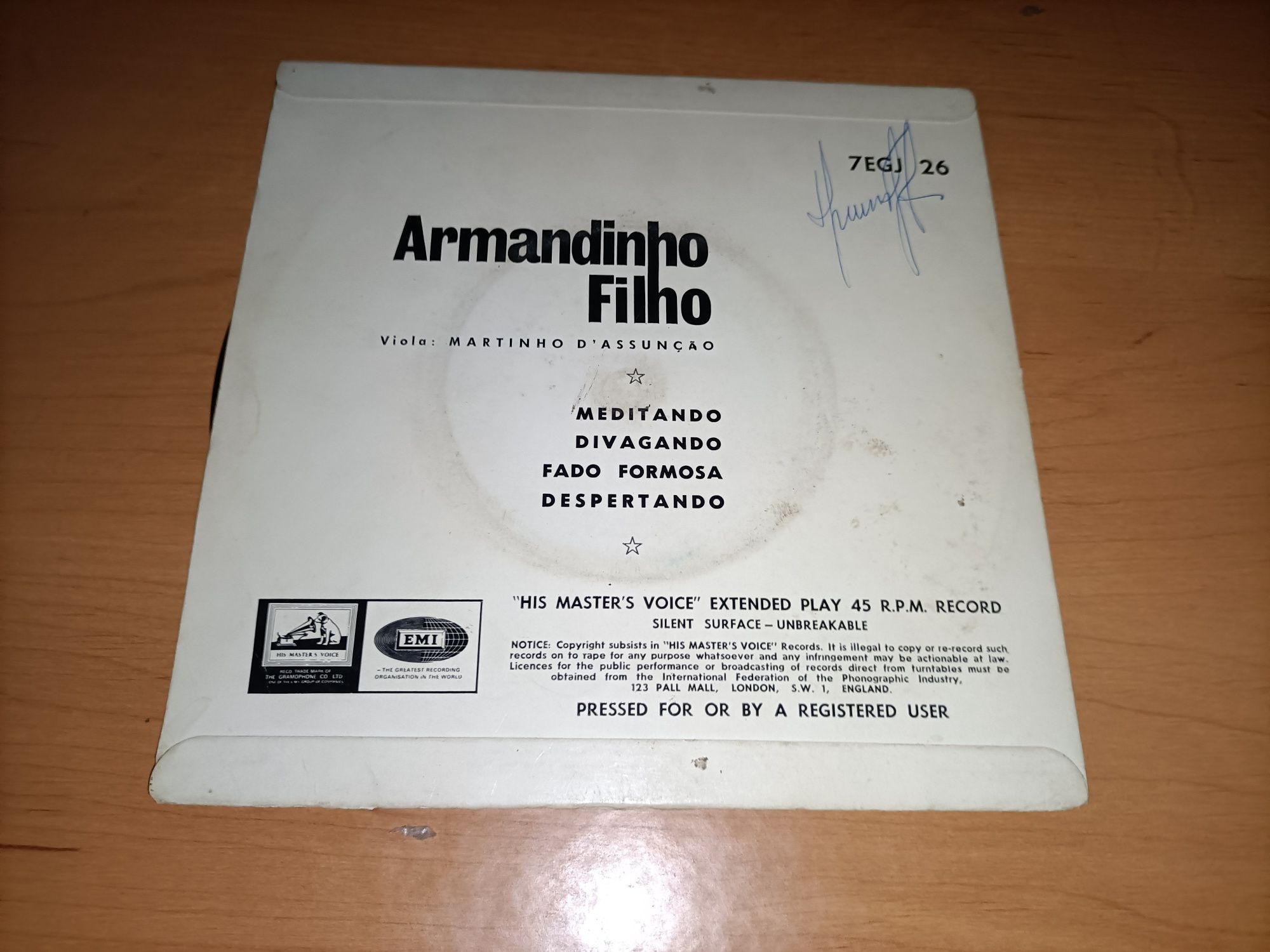 Armando Filho_Vinil