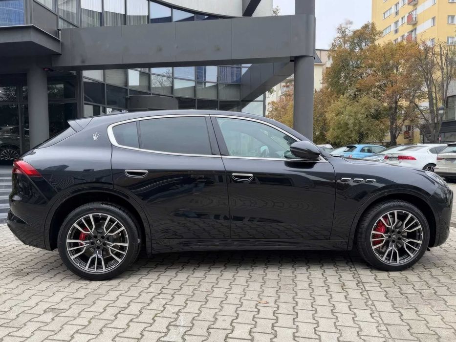 Maserati Grecale      2025