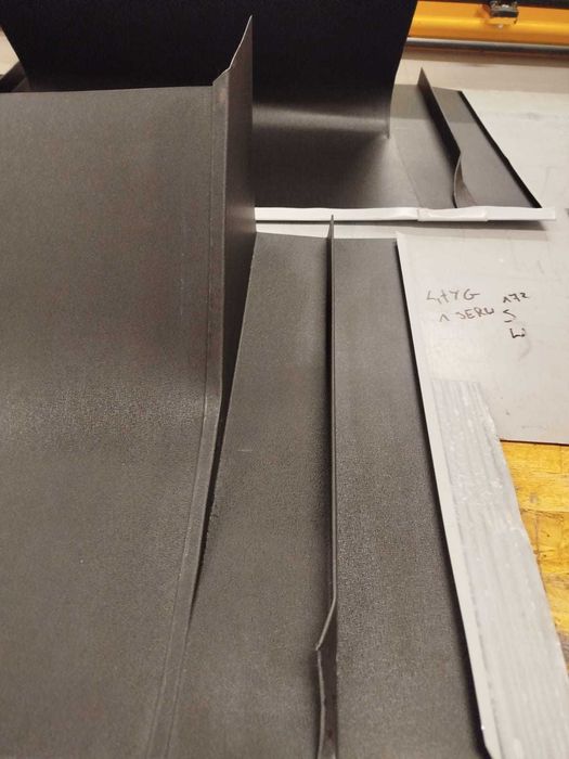 Obróbka komina z blachy