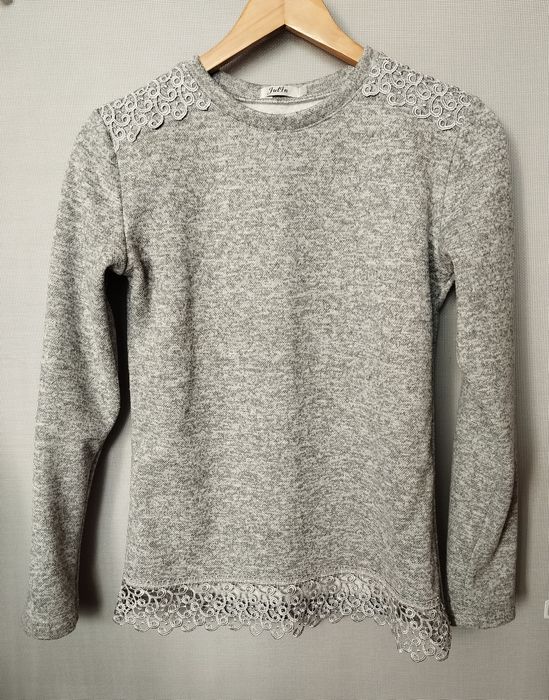 Костюм. Кофта та спідниця