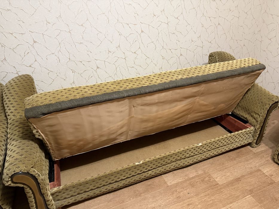 Продам диван та 2 крісла