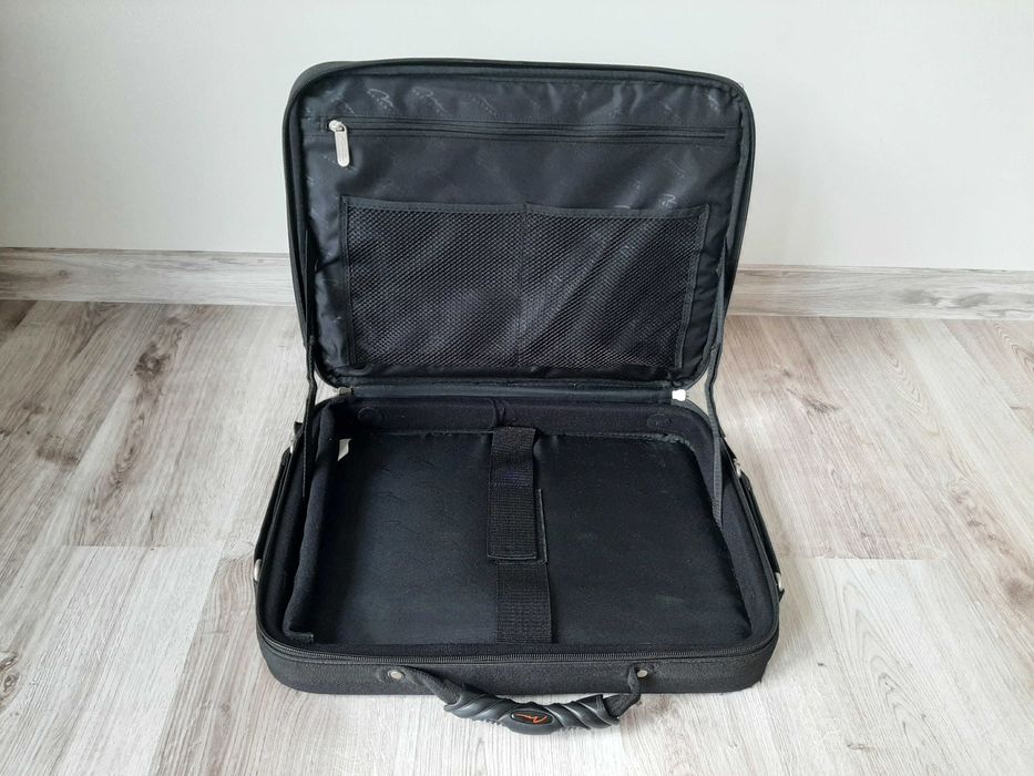 Torba na laptopa 17. Nowa