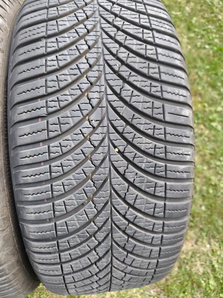 Opony Całoroczne Godyear Vector 4seasons Gen.3 225/45r17 21r 4 szt