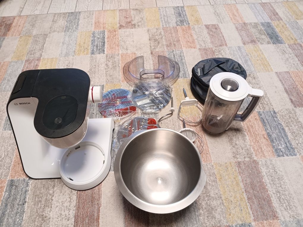 Robót planetarny BOSCH + Blender i akcesoria