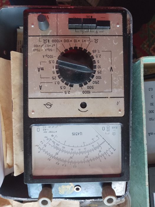 Тестер Ц4315 для измерения тока, напряжения и сопротивления.