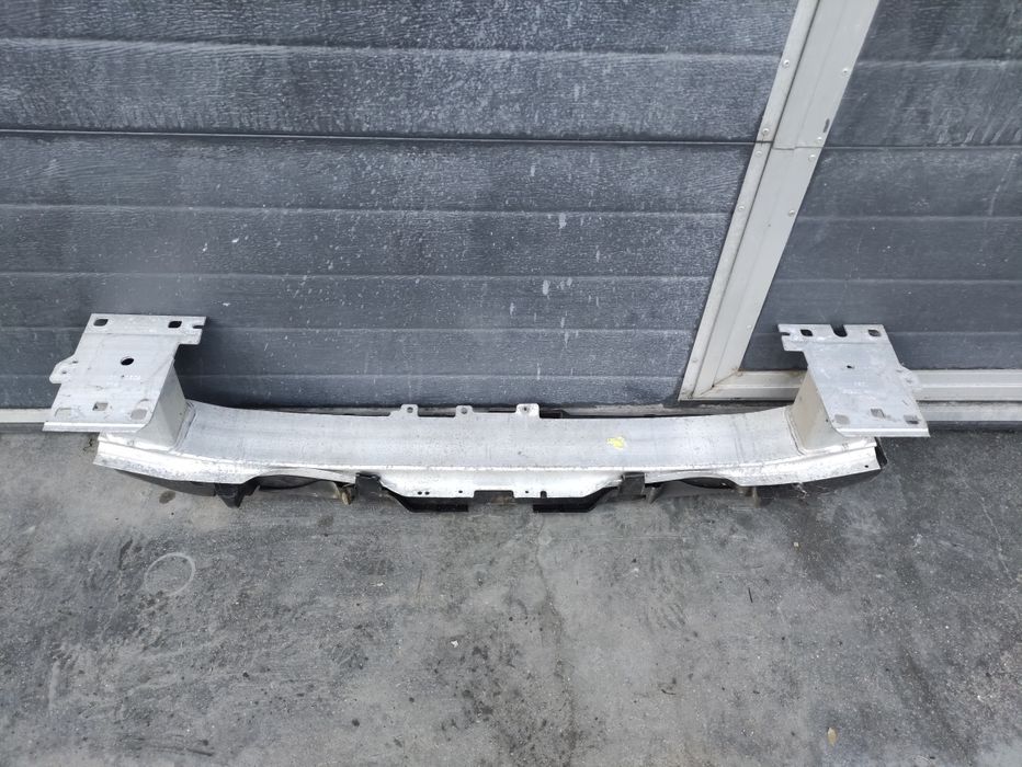 Belka Alu Audi A3 8V 16-20 r Zderzaka przód