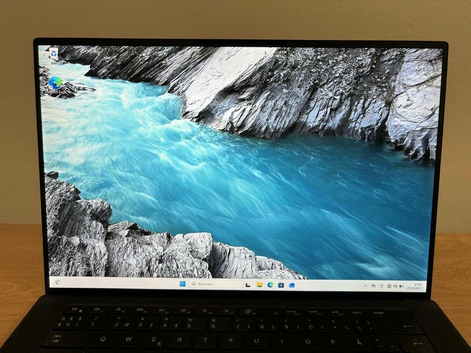 LAPTOP DELL PRECISION 5570 / I7-12700H / 32GB RAM/ 1TB SSD / RTX A2000