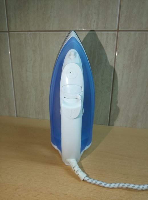 Żelazko parowe RICCO moc 1200W