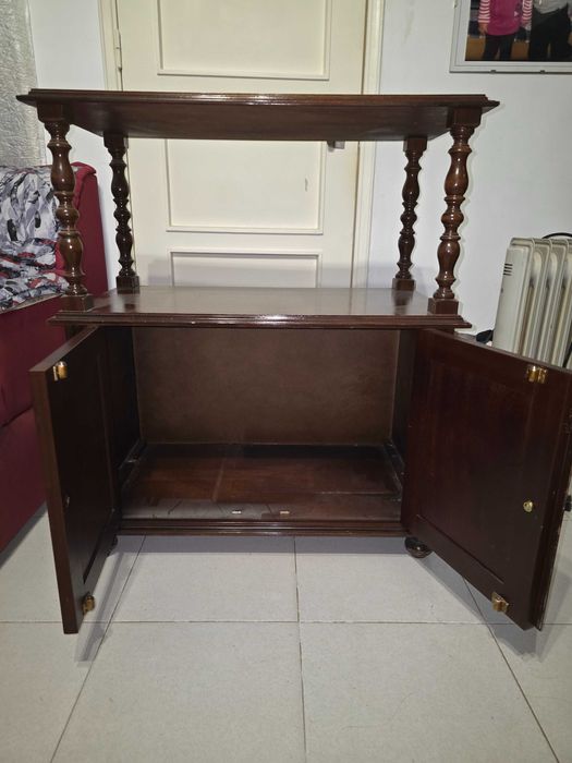 Movel de tv, entrada, corredor