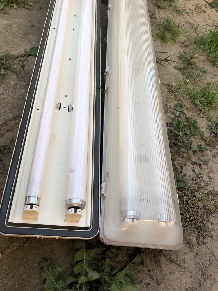 Lampy garażowe świetlówki