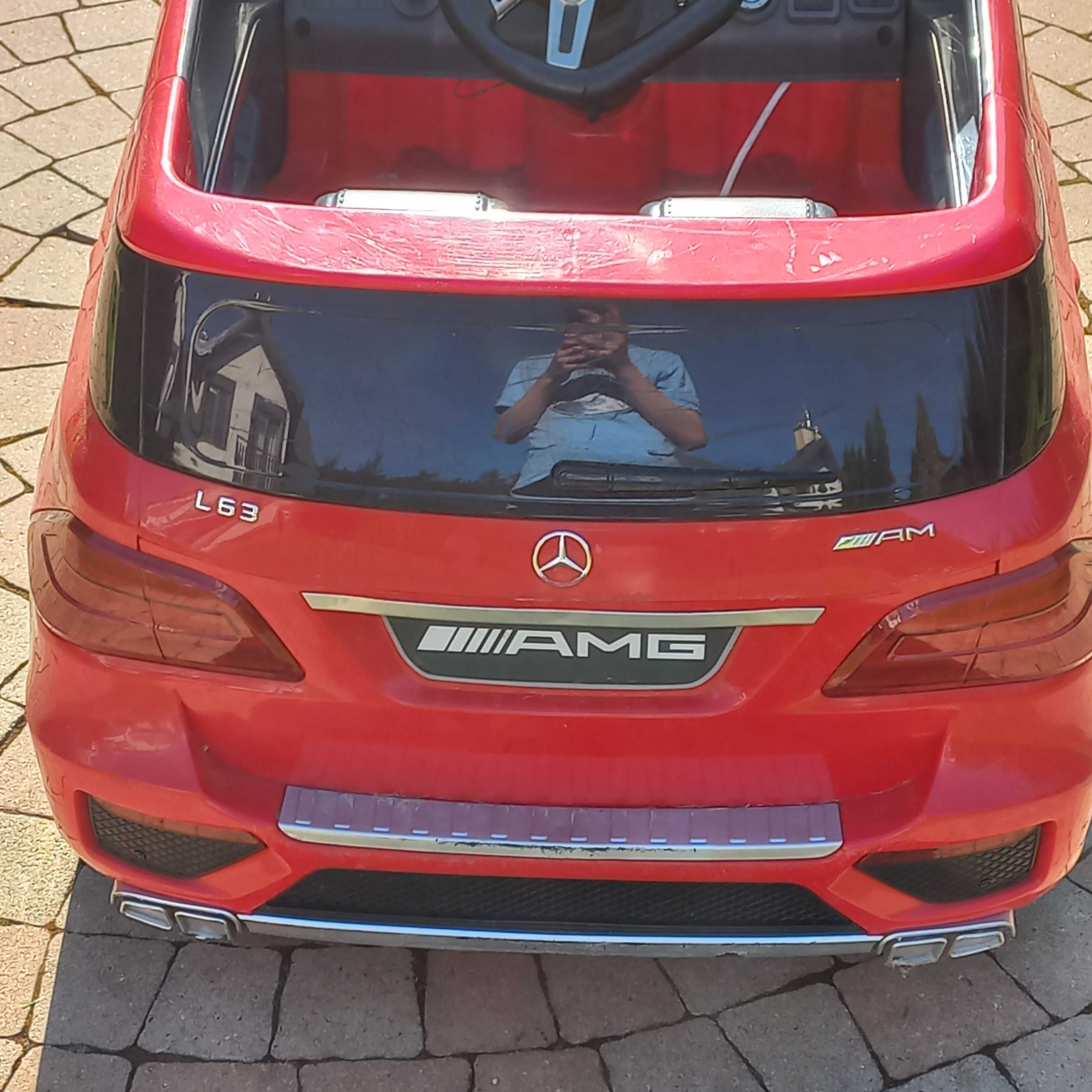 Mercedes AMG na akumulator