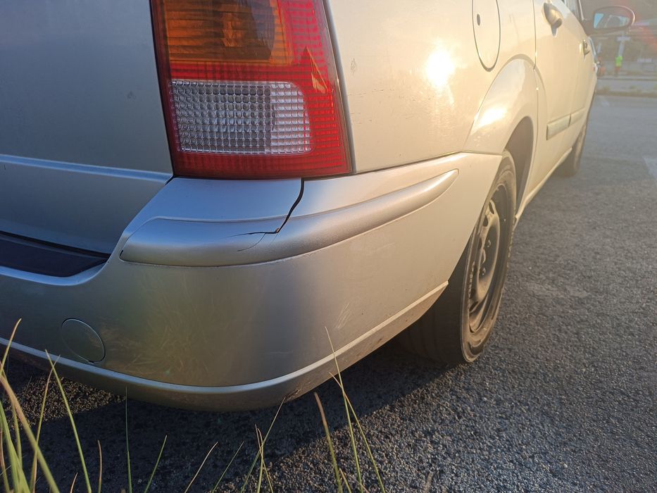 Ford Focus 1600 sedan