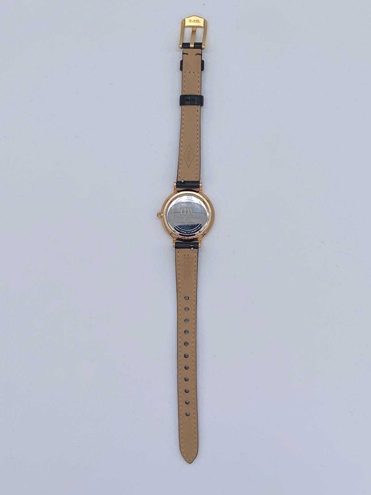 Zegarek damski klasyczny  Daniel Wellington PETITE CORNWALL 28 MM