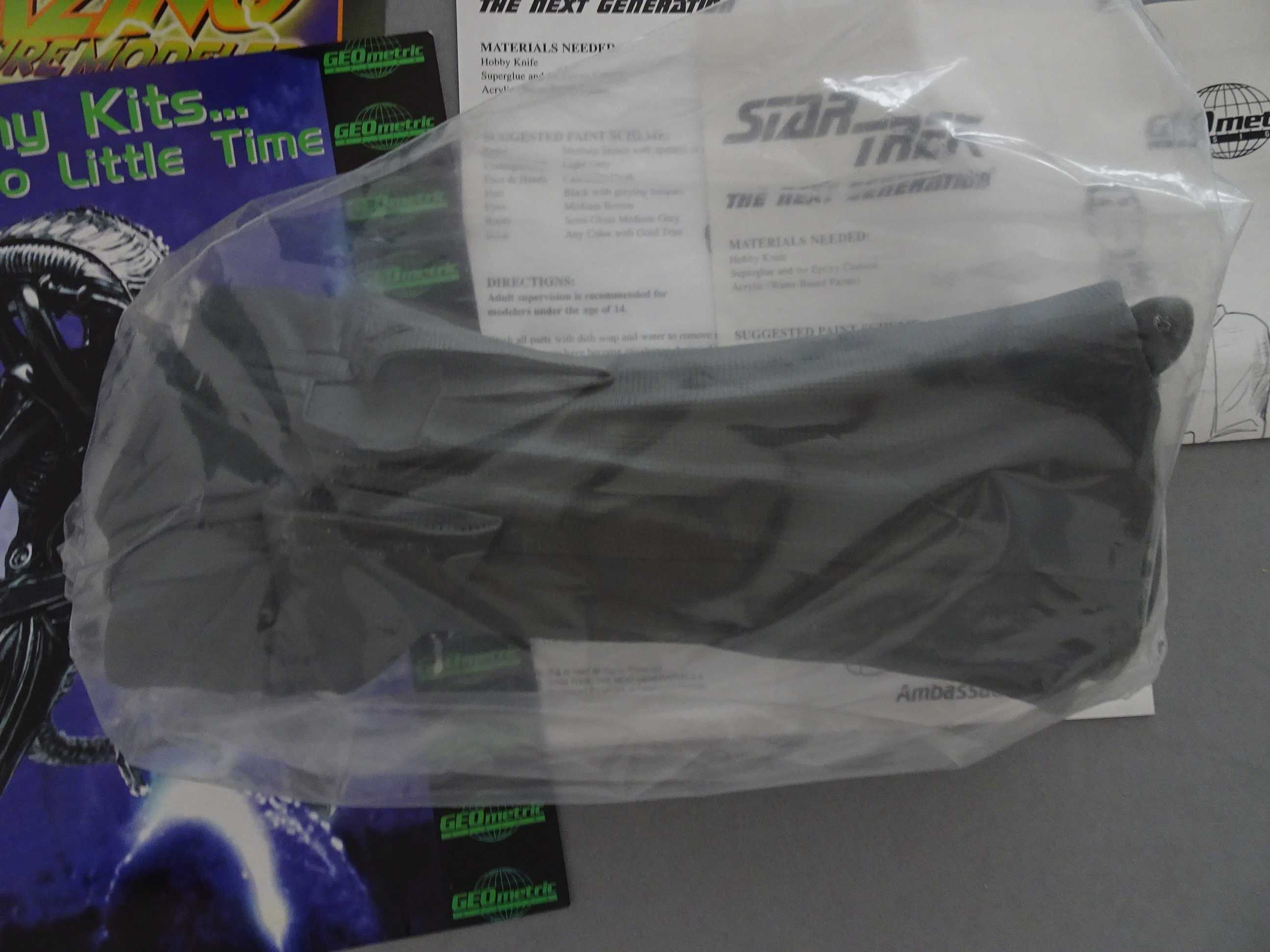 Star Trek The Next Generation Ambassador Spock Model Kit Geometric