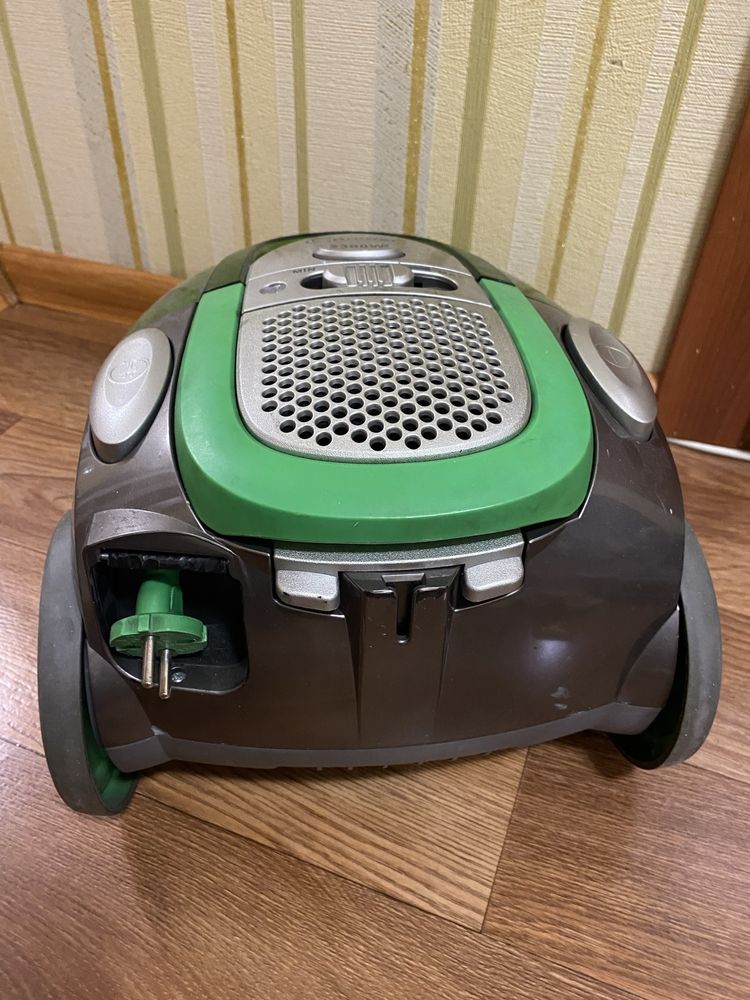 Пилосос Gorenje.