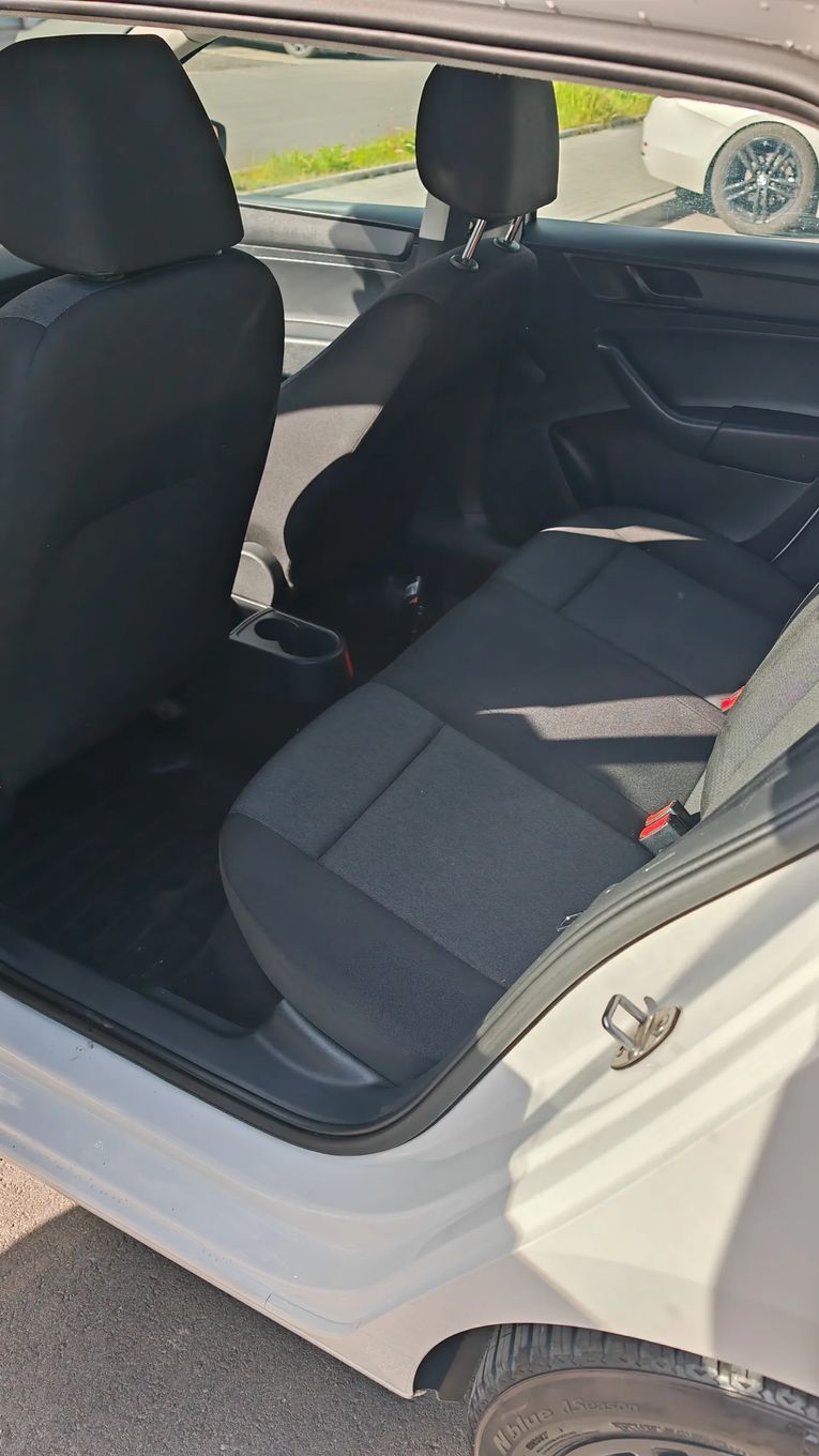 Skoda RAPID Sprzedam Skoda Rapid 2016 PL Salon