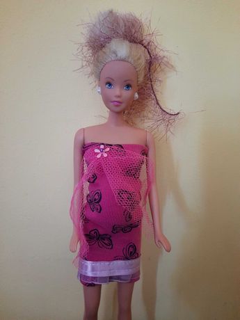 Ubranka dla Barbie suknia