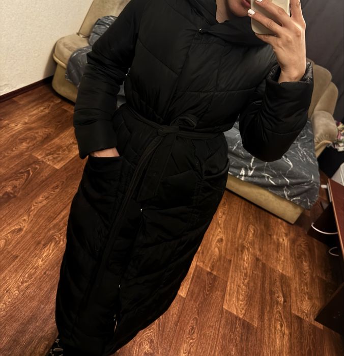 Куртка зимова подовжинна, жіноча, чорна