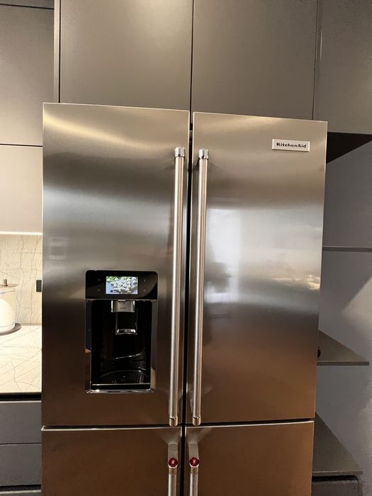 Будинок з басейном в Сокільниках