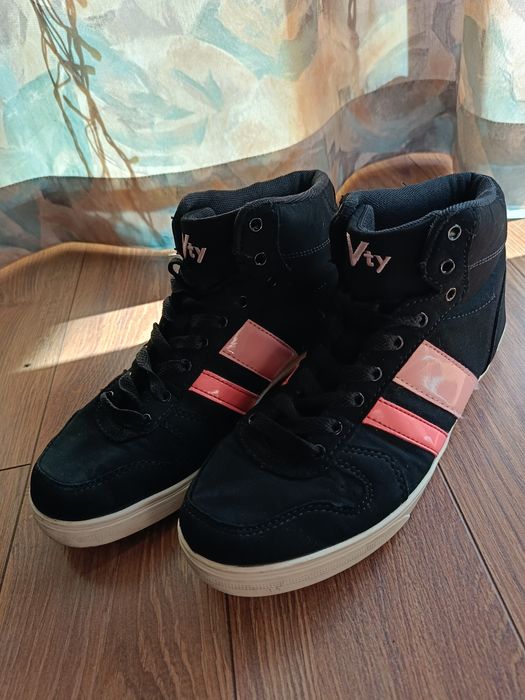 Buty sportowe VTY