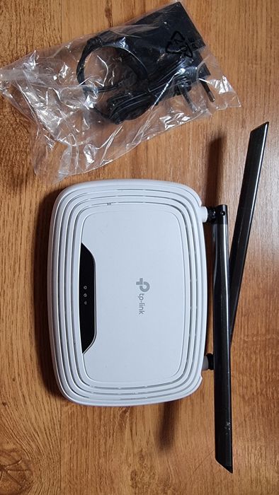 Router TP-Link WR841