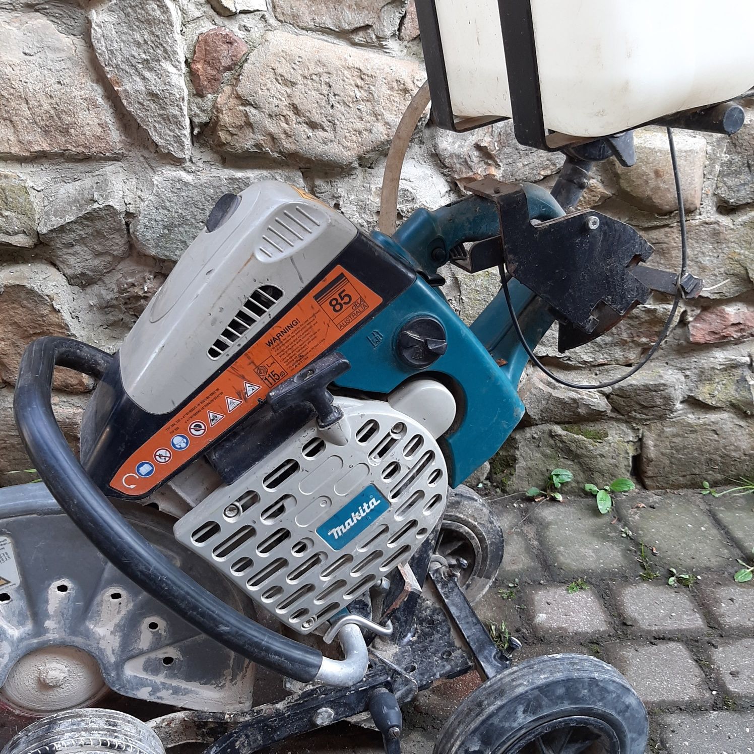 Przecinarka spalinowa MAKITA z wózkiem do betonu asfaltu kostki +WÓZEK