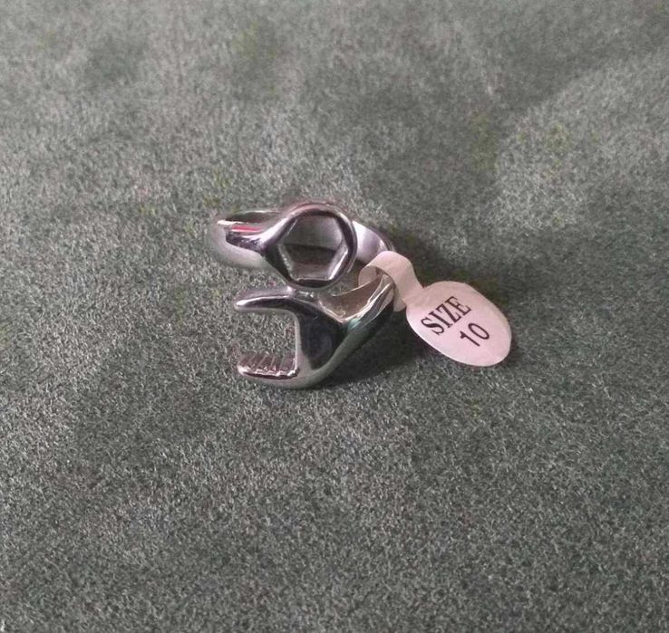 Anel Aço Chave Parafusos Homem NOVO - Saldo