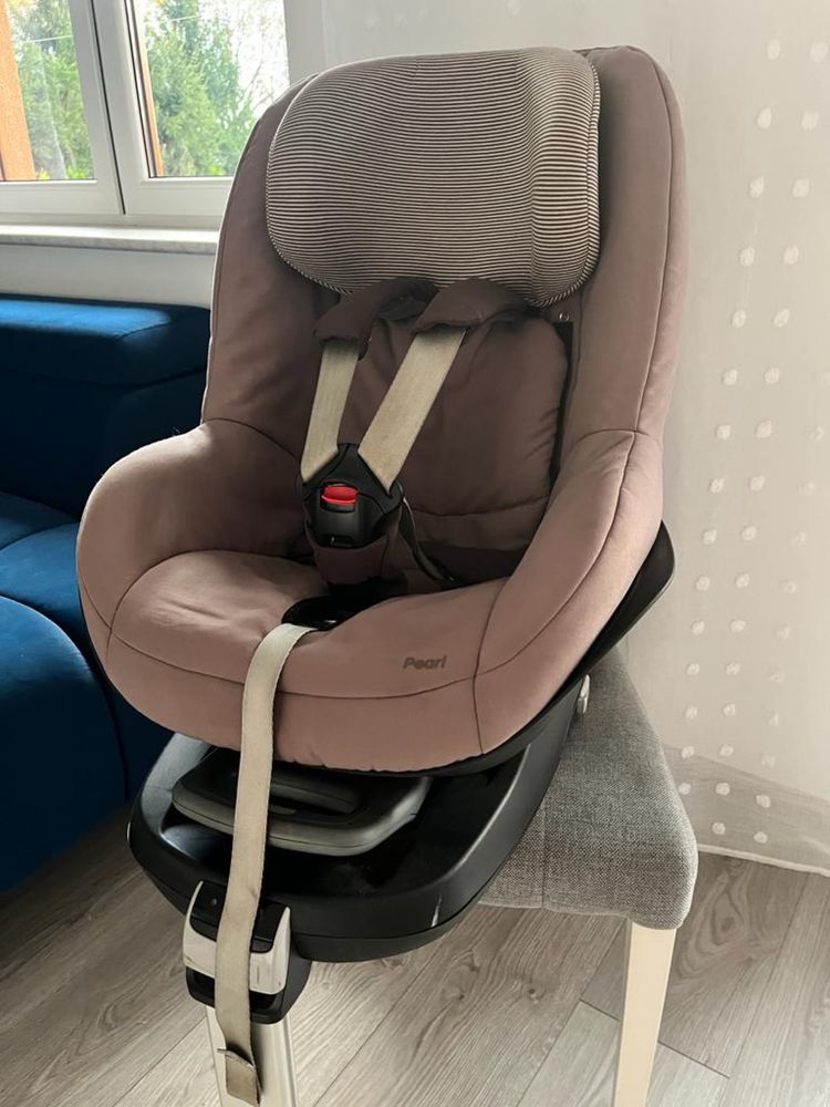 Fotelik Maxi Cosi Pearl 9-18 kg z bazą FamilyFix