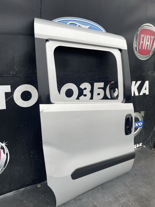 Дверка видвижна права Фіат Добло 263 Doblo Nuovo