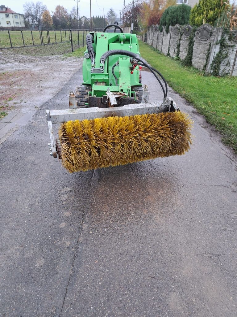 Zamiatarka, szczotka hydrauliczna Avant