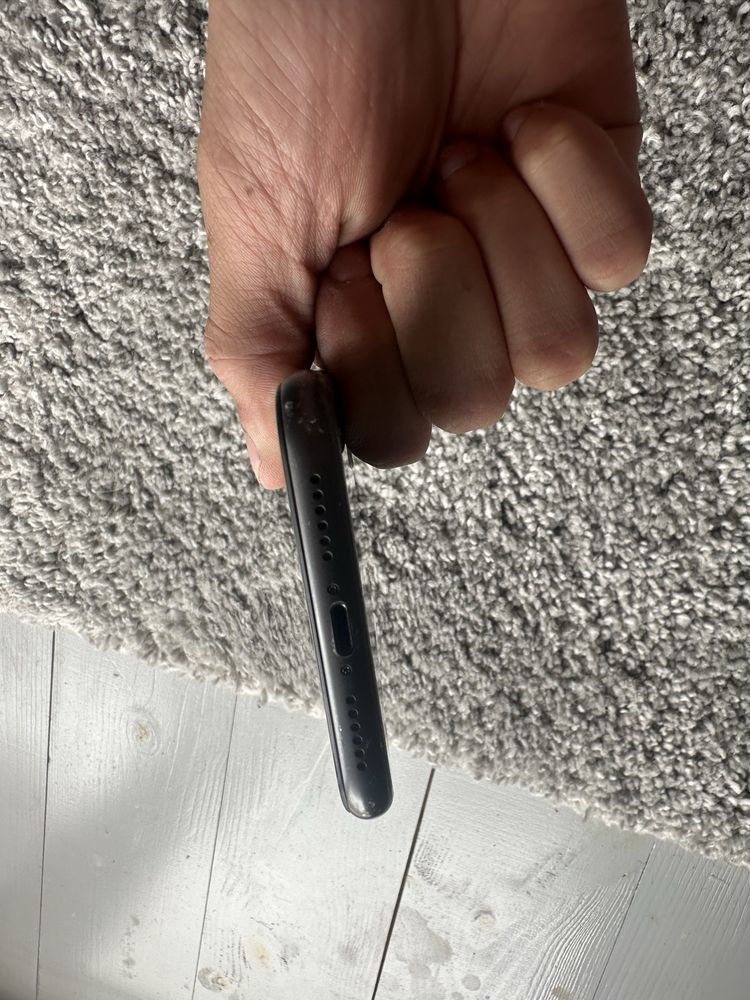 Iphone 11 на 64 gb.