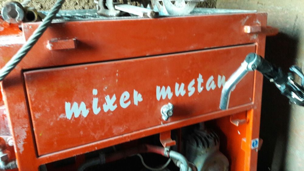 Штукатурна станція, штукатурна машина mixer mustang