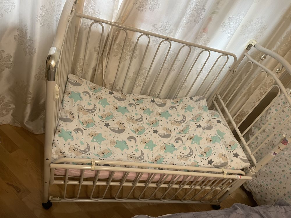 Дитяче ліжко, металеве, з матрацом і постіллю. Тільки Львів!