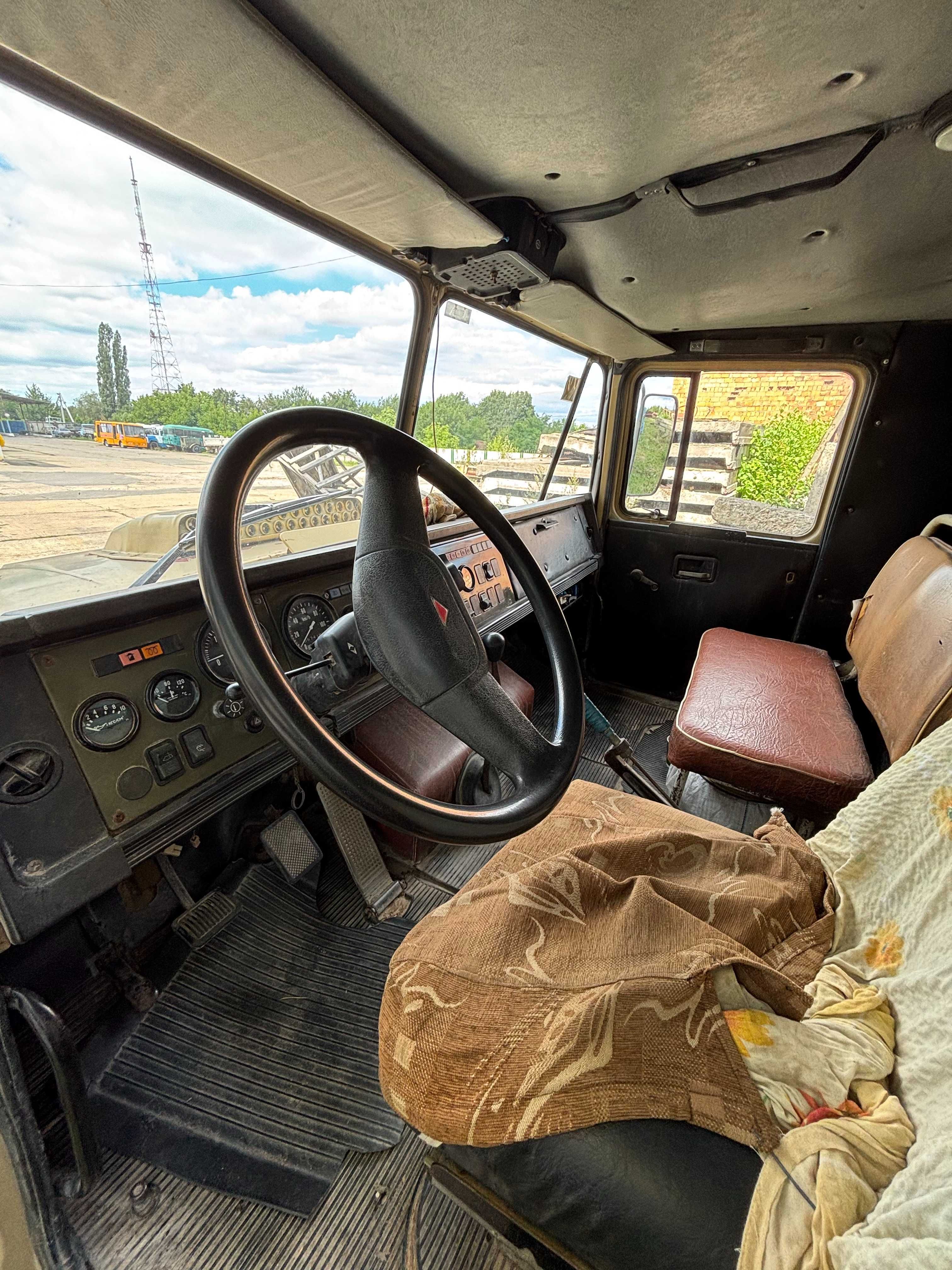 КрАЗ 250, бортовий