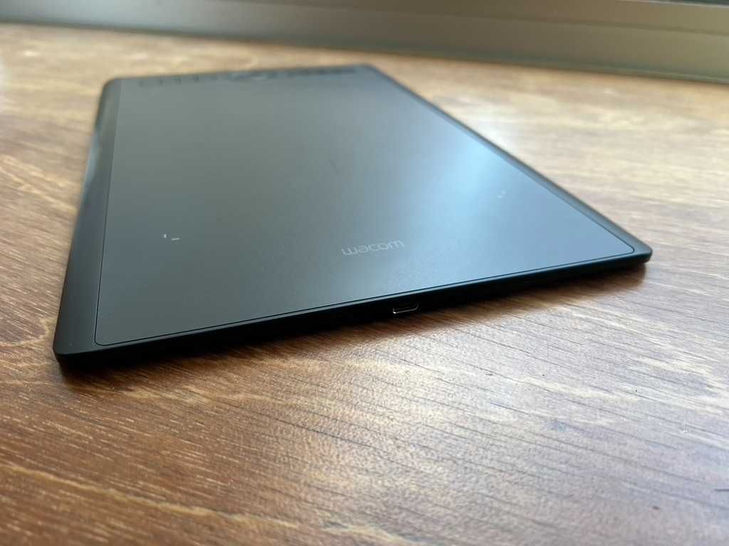 Wacom Intuos Pro M Paper Edition (negociável)