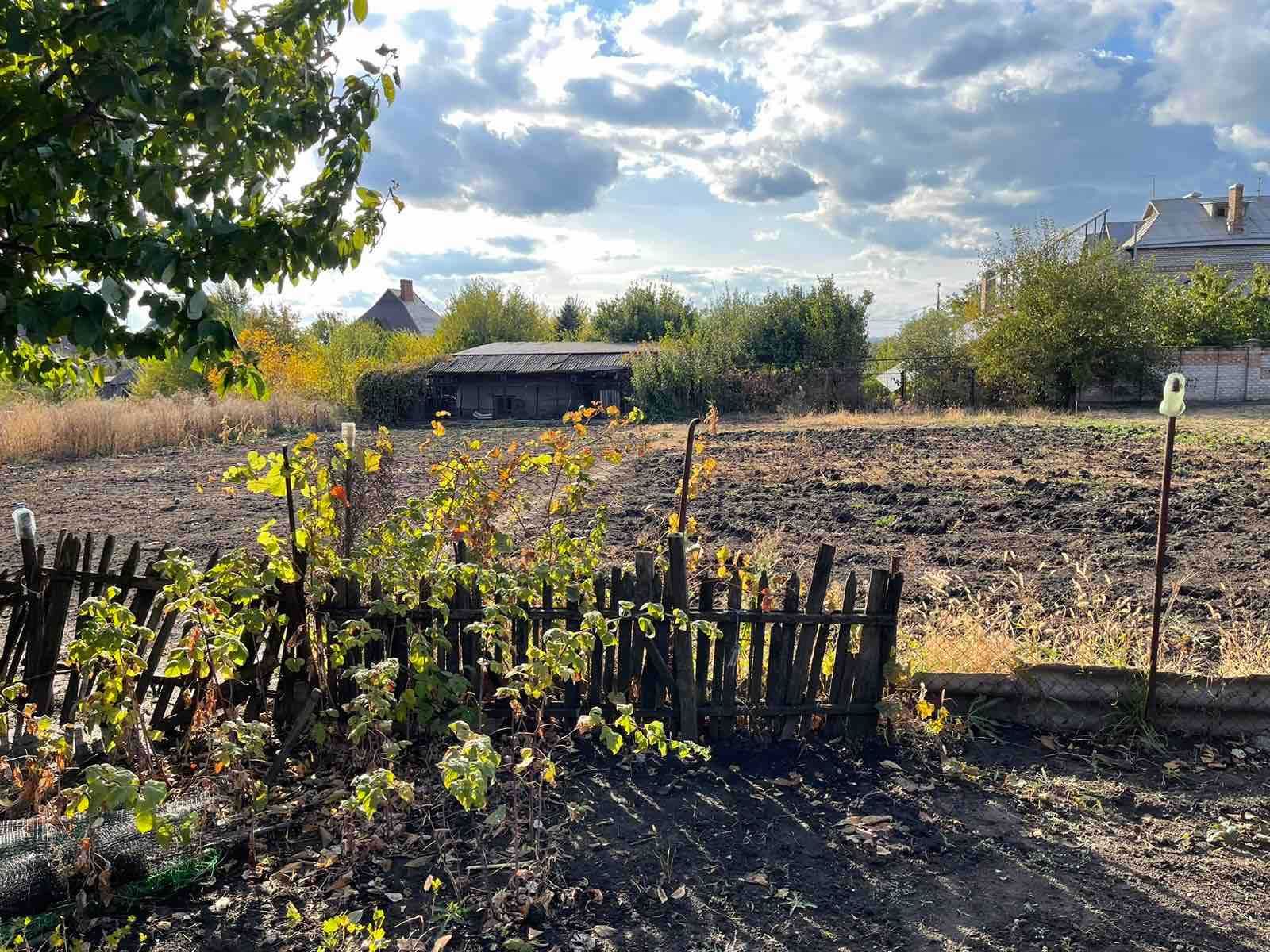 Продам дом в селе Вольное (Червоный Шахтарь), возле реки