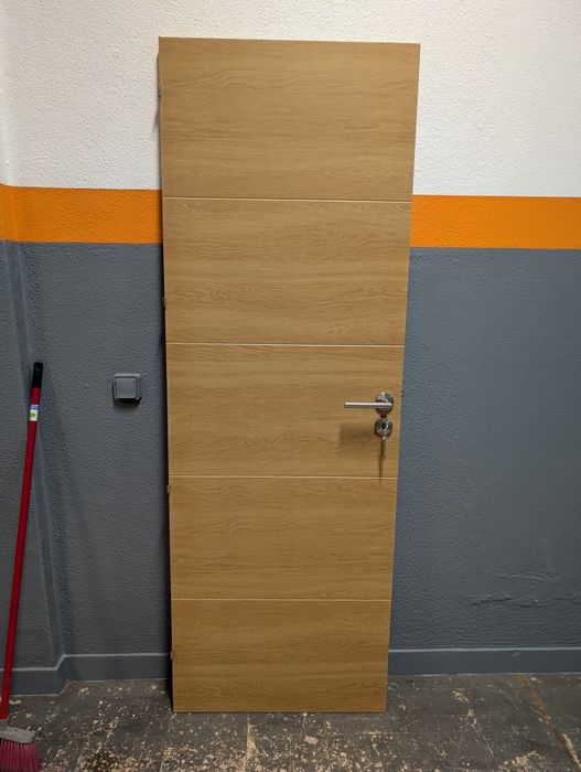 Porta de escritório em PVC nova