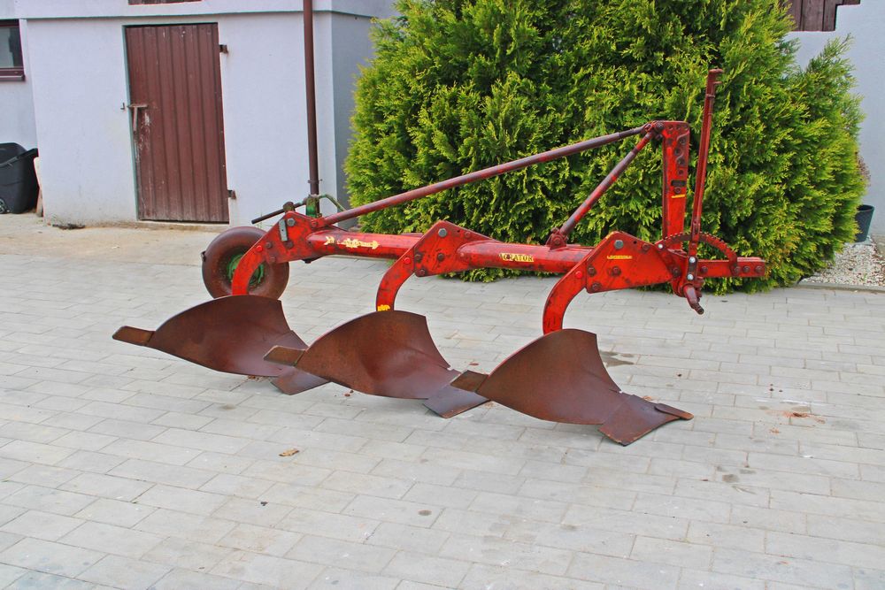 Pług 3 skibowy KVERNELAND Pług zagonowy jednobelkowy Z NIEMIEC