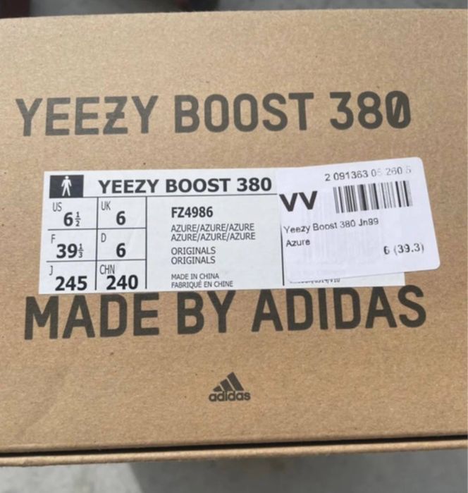 Buty Adidas Yeezy Boost 380