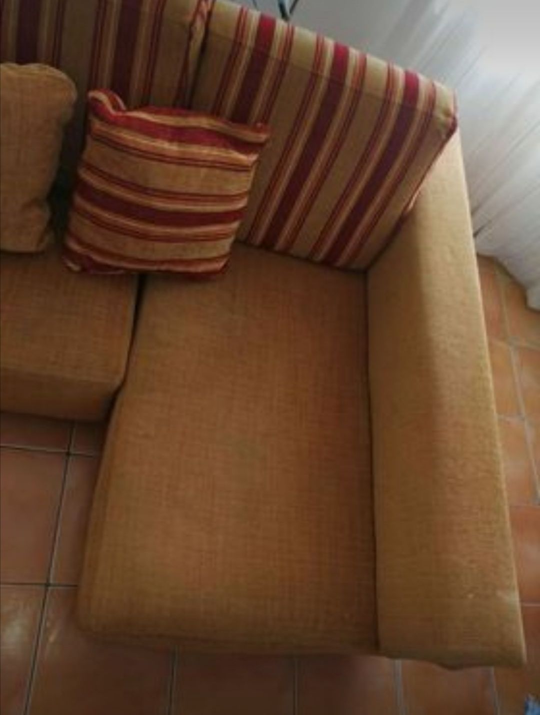 Sofá chaise-longue